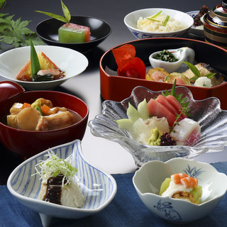 ランチ加賀御膳 名物 治部椀 含む ちょっぴり贅沢な食事をお値打ち価格で １ドリンク付 大志満 新宿店 おおしま 新宿西口 懐石 会席料理 食べログ