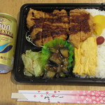 あだなす - とんかつ弁当 450円　(2019.6)