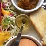 カフェアンドショップ ロータスランド - 2019/07/02
      モーニングＡセット 380円
      おまかせセット 550円
      プリンアラモード 420円
      豆乳ストロベリーアイスクリーム 150円