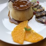 カフェアンドショップ ロータスランド - 2019/07/02
      モーニングＡセット 380円
      おまかせセット 550円
      プリンアラモード 420円
      豆乳ストロベリーアイスクリーム 150円