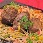 すき焼きと溶岩焼肉の和牛専門店　博多なみぜん - 