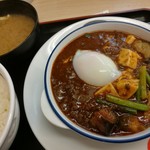 松屋 - 麻婆豆腐定食　半熟玉子　650円