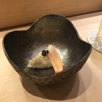 江戸前 鮨 服部 - 毛ガニ。
      美味し。