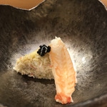 江戸前 鮨 服部 - 毛ガニ。
      美味し。