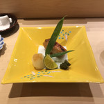 江戸前 鮨 服部 - 金目鯛の焼き物。
      美味し。