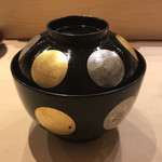 江戸前 鮨 服部 - 椀物。
      美味し。