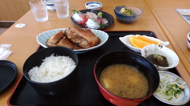 大津漁協直営市場食堂 大津港 魚介料理 海鮮料理 食べログ 大津漁協直営市場食堂 大津港 魚介料理 海鮮料理 食べログ