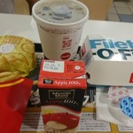 マクドナルド - アップルジュースとアイスコーヒー。