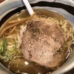 ホワイト餃子 はながさ - ♪塩ラーメン　¥630+税