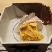 道人 - お造りはうにとまこがれい、そしてえんがわ。