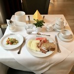 Hotel Beethoven Buffetfrühstück im Mezzanin - 三日目の朝食