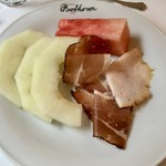 Hotel Beethoven Buffetfrühstück im Mezzanin - この日のプロシュット−メロン