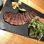 旬彩 かどかぜ - イチボステーキ
            甘い味のする美味しいお肉です