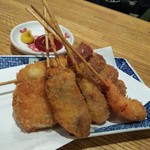 吾作 - 串カツ６種盛り￥600