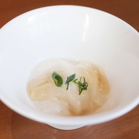 生粋 - お通しの生豆腐とホタテのジュレ(490円・外税)