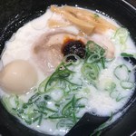 壱角堂 - 味玉豚骨ラーメン塩(¥800)