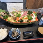 山芳亭 - 2019.7.2びっくり刺身定食1日限定2食税込1,000円！正面から！