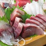 湘南朝どれ刺身×魚の串焼き たまりば