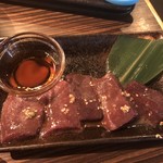 炭火焼肉 七輪房 - これは中々旨かったし肉厚でした。しっかりと火通しましたが。