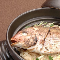 釜炊き　鯛めし
