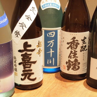 全国の旬の銘酒。九州フルーツシロップはサワーやスカッシュで！