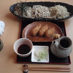 Soba Yoshi - そばいなり、と　かしましそば（細麺、太麺、十割）。蕎麦が楽しめます。