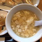 餃子や獅丸 - 搾菜、スープ
