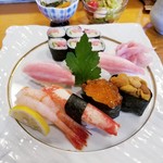 Kikuzushi - 特上寿司。これにサラダ、小鉢、お吸い物が付いて2,300円。
