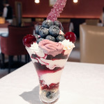 資生堂パーラー - 岐阜県揖斐郡産 ブルーベリーのパフェ