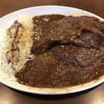 肉カレー千葉屋 - 限定トロ豚カレー  ¥1,200-なり