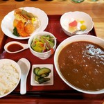 鯨亭 - カレーラーメン　880円