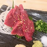 Taishuusakaba Kerosuke - 本日の炙り牛刺しアップ