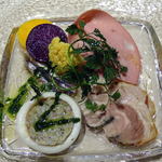 トラットリア イル シレーネ - ワインが欲しくなる前菜