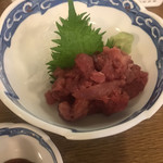 二幸総本店 - マグロ中落ち６４８円。濃い味わいです（╹◡╹）。もう少し丁寧な処理だといいのですが。。。