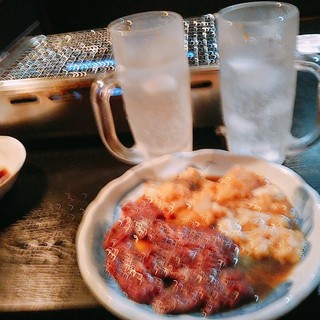 焼肉 ゆみちゃん - 料理写真:ホルモンとハラミ