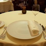 レストランひらまつ 博多 - テーブルセッティング（2019.5）