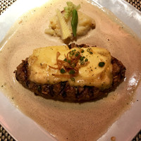 旬菜ステーキ処 らいむらいと - らいむらいと風チーズハンバーグ（300g）