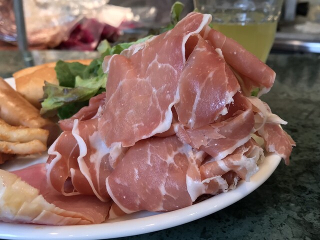 品川駅ナカ毎日早朝より大行列を作る高級生ハム食べ放題のモーニングビュッフェ 東京都港区高輪 By さすらいの旅人 全国各地孤独のグルメ バル マルシェ コダマ エキュート品川店 Marche Kodama 品川 バル バール 食べログ 品川駅ナカ毎日早朝より大行列を作る高級生ハム食べ放題のモーニングビュッフェ 東京都港区高輪 By さすらいの旅人 全国各地孤独のグルメ バル マルシェ コダマ エキュート品川店 Marche Kodama 品川 バル バール 食べログ