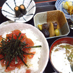 浜潮 - 中落ち丼