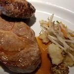 ニクータ - ローストポークとハンバーグ
いつもこれ頼んじゃうんだなぁ。ローストポーク最高！