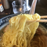 元 - 麺は中細