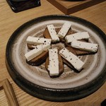 そば割烹 よいん - 「いぶりがっこクリームチーズ」