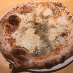 トラットリア・イタリア - ゴルゴンゾーラチーズのピッツァ（ビアンコ）