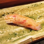 京極寿司 - のどぐろ。皮の裏の脂つき