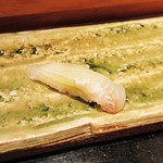 京極寿司 - ひらめ・塩〆め