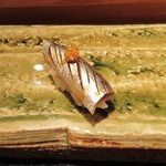 京極寿司 - いわし（りんご酢〆）