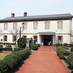 京極寿司 - 旧・長浜駅舎。（お店とはカンケーないのですが、長浜観光には欠かせないスポットなので。。）