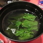 京極寿司 - 北陸ワカメと菜の花のお吸物。
