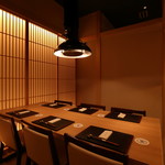 Nikutei Futago Iki - 半個室（６名テーブル）