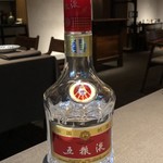 茶禅華 - 五粮液。活きのいい稚鮎の唐揚げに使われている五粮液はめっちゃ高価な白酒らしい。